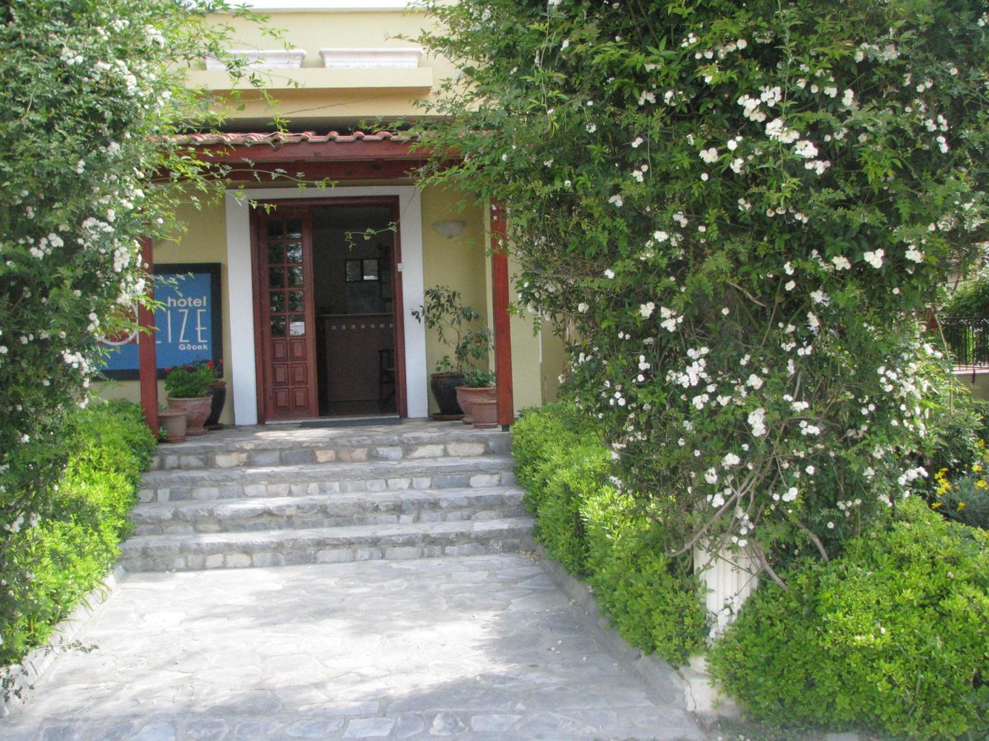 Alize Hotel Гьочек Екстериор снимка